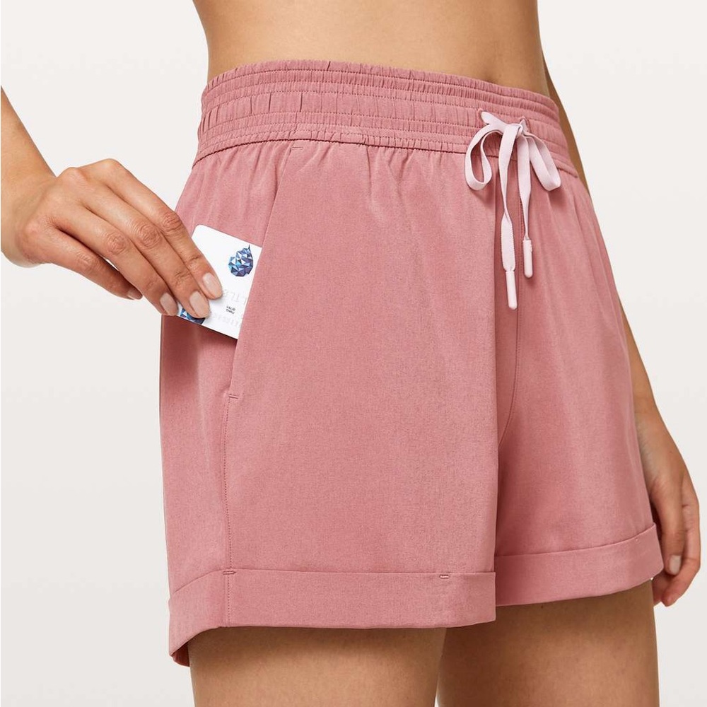 Lululemon Spring Break Away Short II *3"
